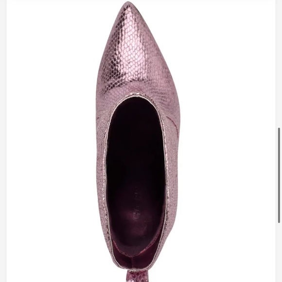 New Guess Bow Tie Metallic Gold Western High Heel Bootie 9 - Picture 14 of 15